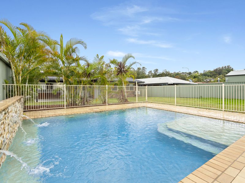101 Universal Street, Oxenford