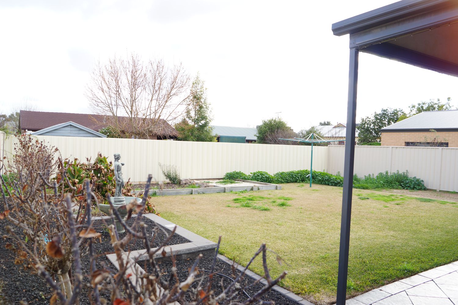 16 Stawell Road, Horsham