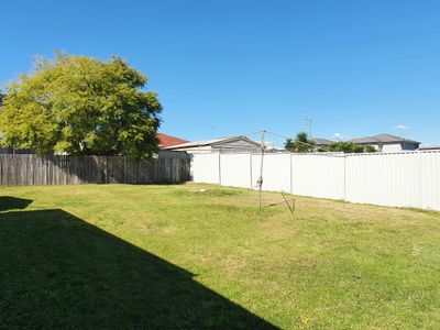 52 Tamplin Road, Guildford