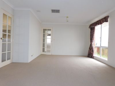 6 Abbotswood Drive, Landsdale