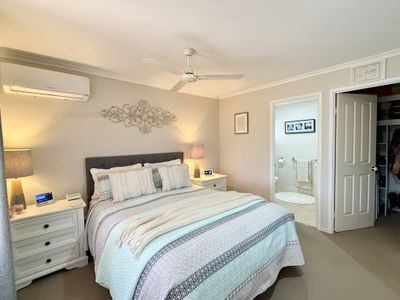 6 Bronton Way, Point Vernon