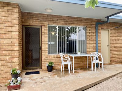 1A / 52 Bushman Street, Parkes