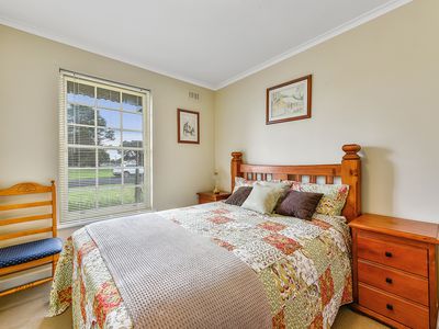 10 HISTORY AVENUE, Millicent