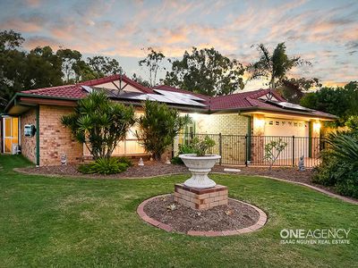 49 Macquarie Cct, Forest Lake