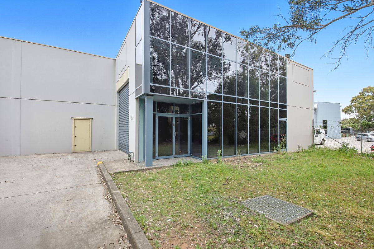 5 / 14-16 Exchange Parade, Smeaton Grange