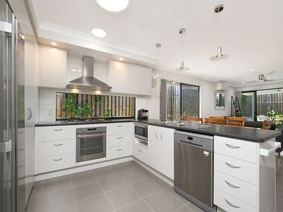 5 Wombat Crescent, Rochedale