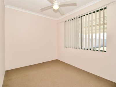 58 Oakwood Crescent, Waikiki