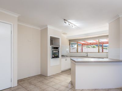 4 Camfield Place, Beldon