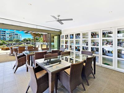 3106 / 323 Bayview Street, Hollywell