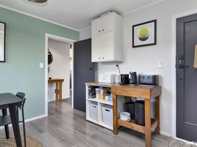 22 Bartlett Grove, Tawa