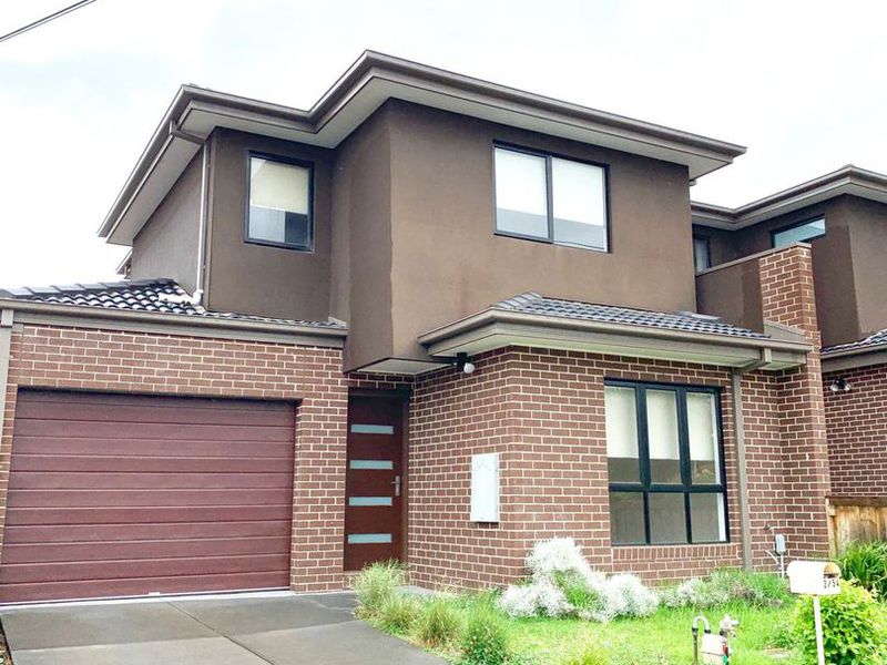 2 / 54 Edinburgh Street, Clayton