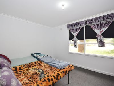 16 Banyard Avenue, Kelmscott