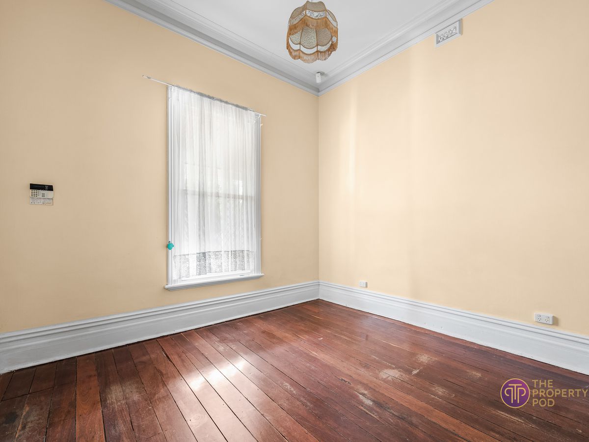 296 Railway Parade, East Cannington