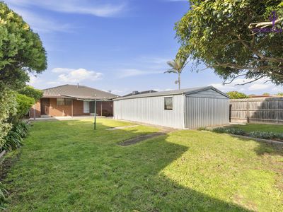 27 Strezlecki Grove South, Altona Meadows