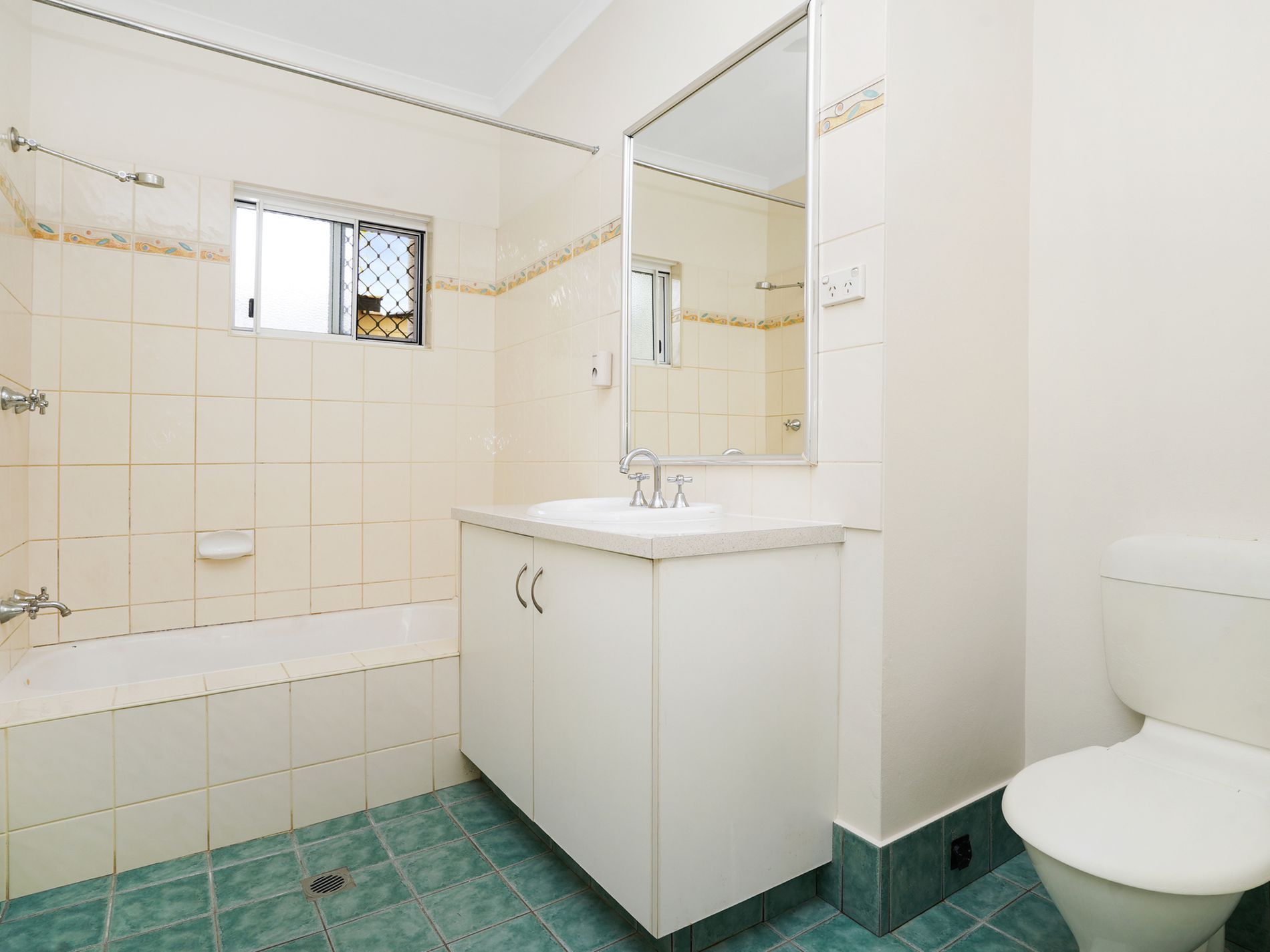 4/5 Tsolos Place, The Narrows