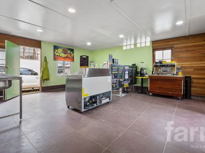 12 COLBURN AVENUE, Victoria Point