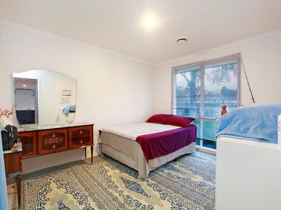 108 Oaktree Drive, Hampton Park