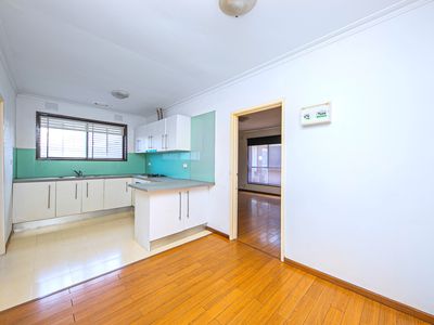 4 / 7 Station Street, Mentone