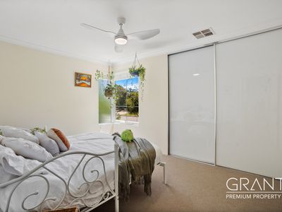 5 Gough Pl, Booragoon