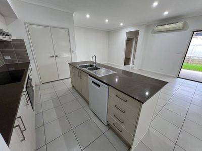 28 Geoghegan Cct , Oran Park