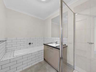 78 Lincoln Avenue, Officer