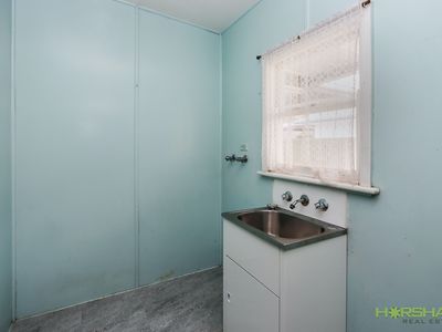 1 / 6 John Street, Horsham
