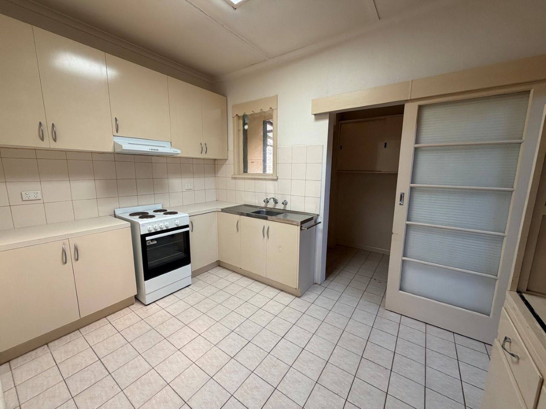 12 Scotsburn Grove, Werribee