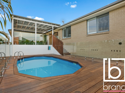 7 Honeygum Way, Mardi