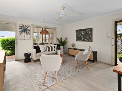 7 LEANNE CLOSE, Woree