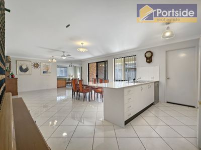 17 Broughton  Cct, Tanilba Bay