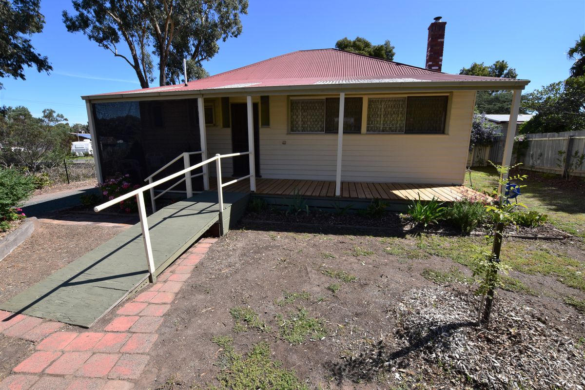 12 Dunn Street, Rushworth