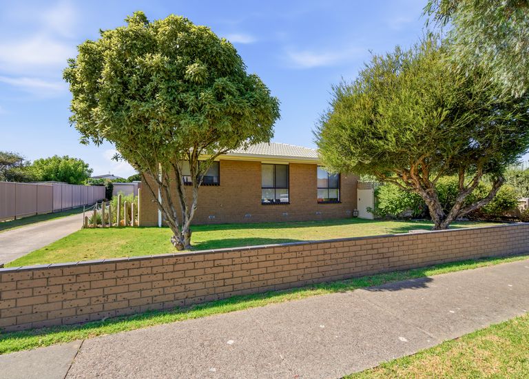 1 / 10 Stewart Street, Portland