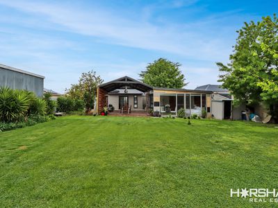 11 Tena Ave [Fully Furnished], Horsham