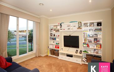 9 Gwendoline Drive, Berwick