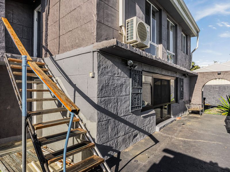 38 Palmerston Street, St James