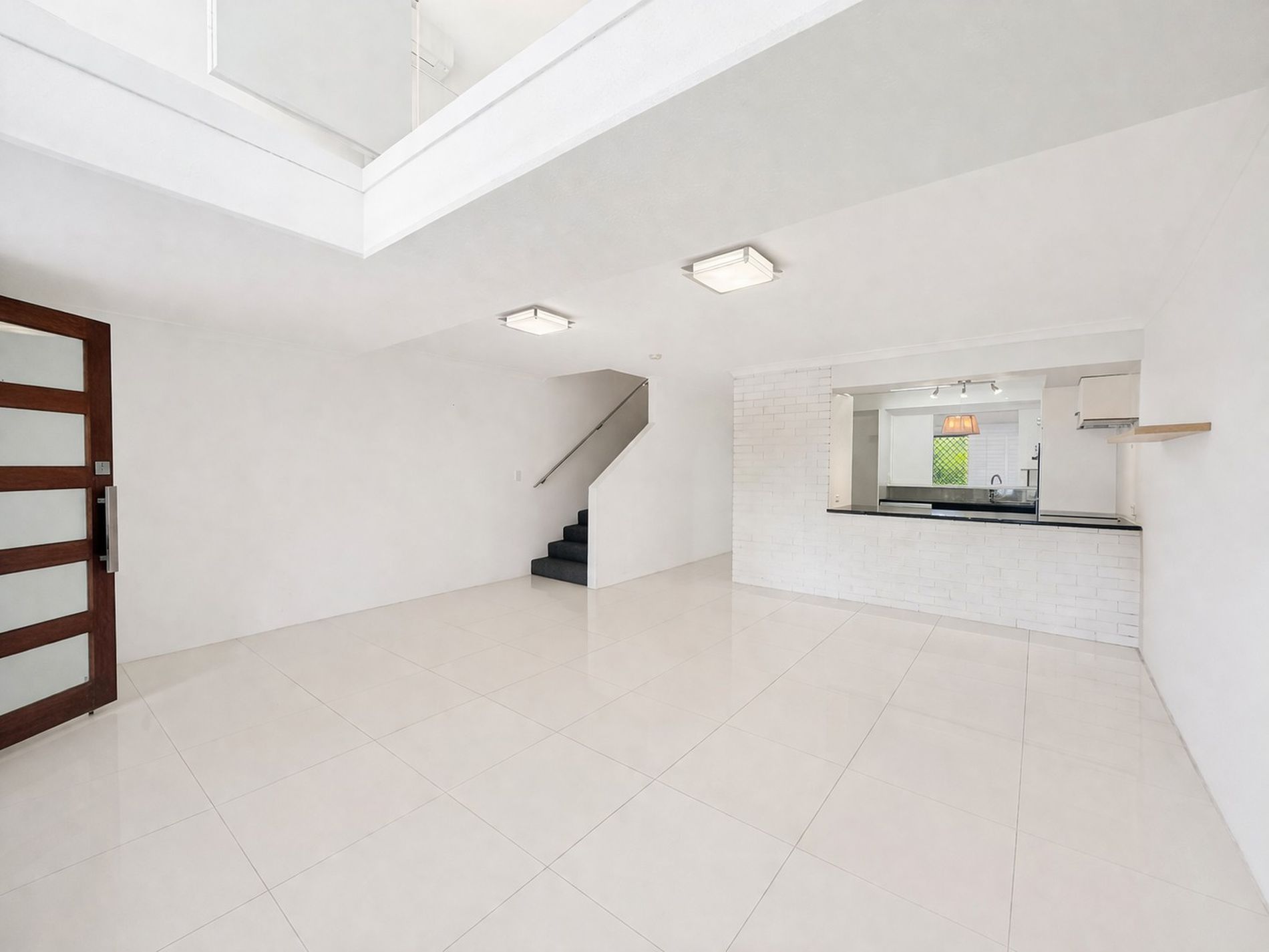 13 / 33-39 Hooker Boulevard, Broadbeach Waters