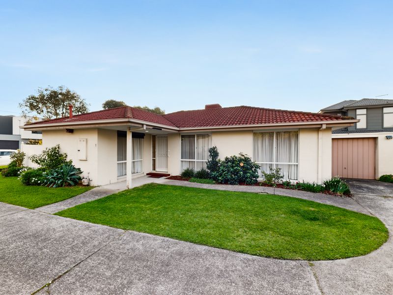 1 / 13 Graham Road, Carrum