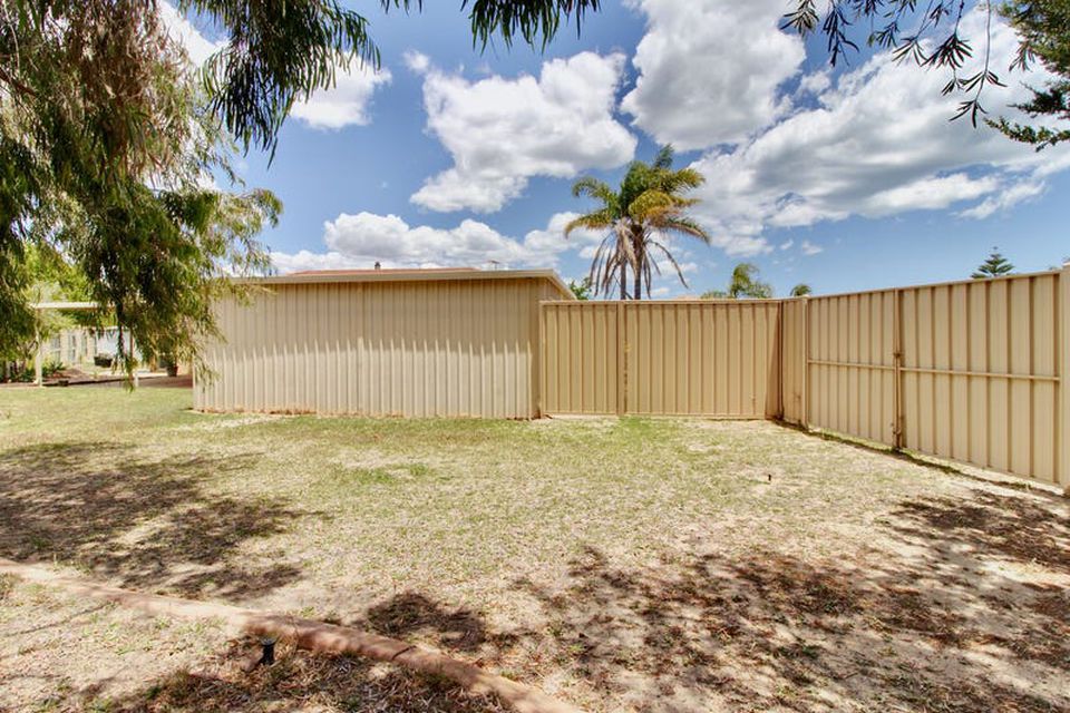 12 Mast Court , Waikiki