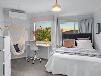 556 Beach Road, Rothesay Bay