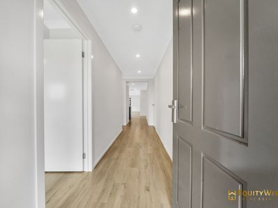 8 Pankina Road, Mambourin