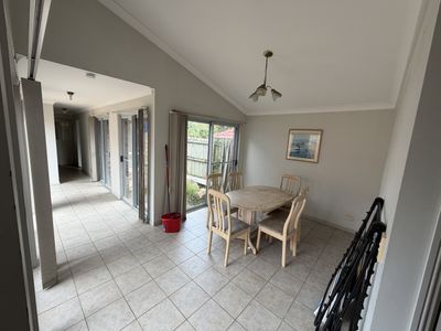 8 Blaxland Place, Forest Lake