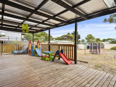 3 Chaffeys Drive, Dodges Ferry