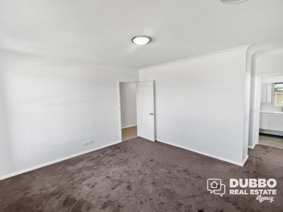 36 Sea Crescent, Dubbo
