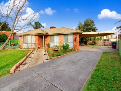 16 Cumquat Court, Cranbourne North