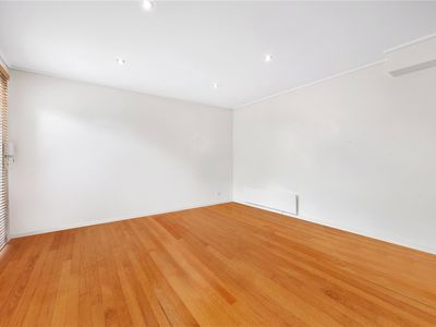 5 / 142-144 Barkly Street, Brunswick