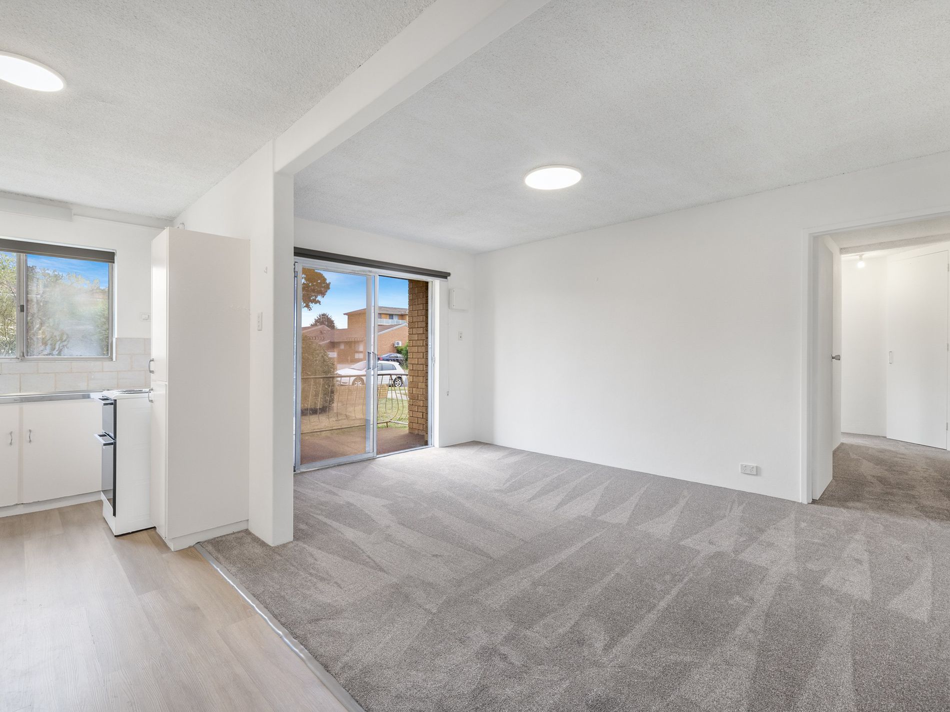 1 / 3 King Street, Crestwood