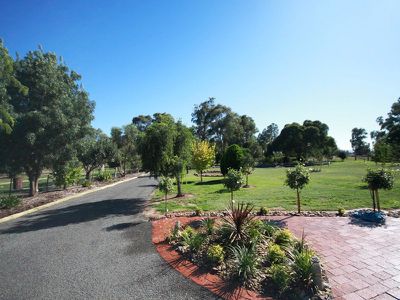 34 Londrigan-Tarrawingee Road, Londrigan