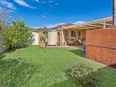 4 Holroyd Street, Albion Park