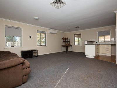 4 Lovell Way, South Hedland