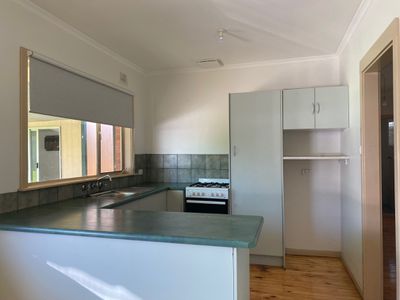 8 Symonds Crescent, Modbury North